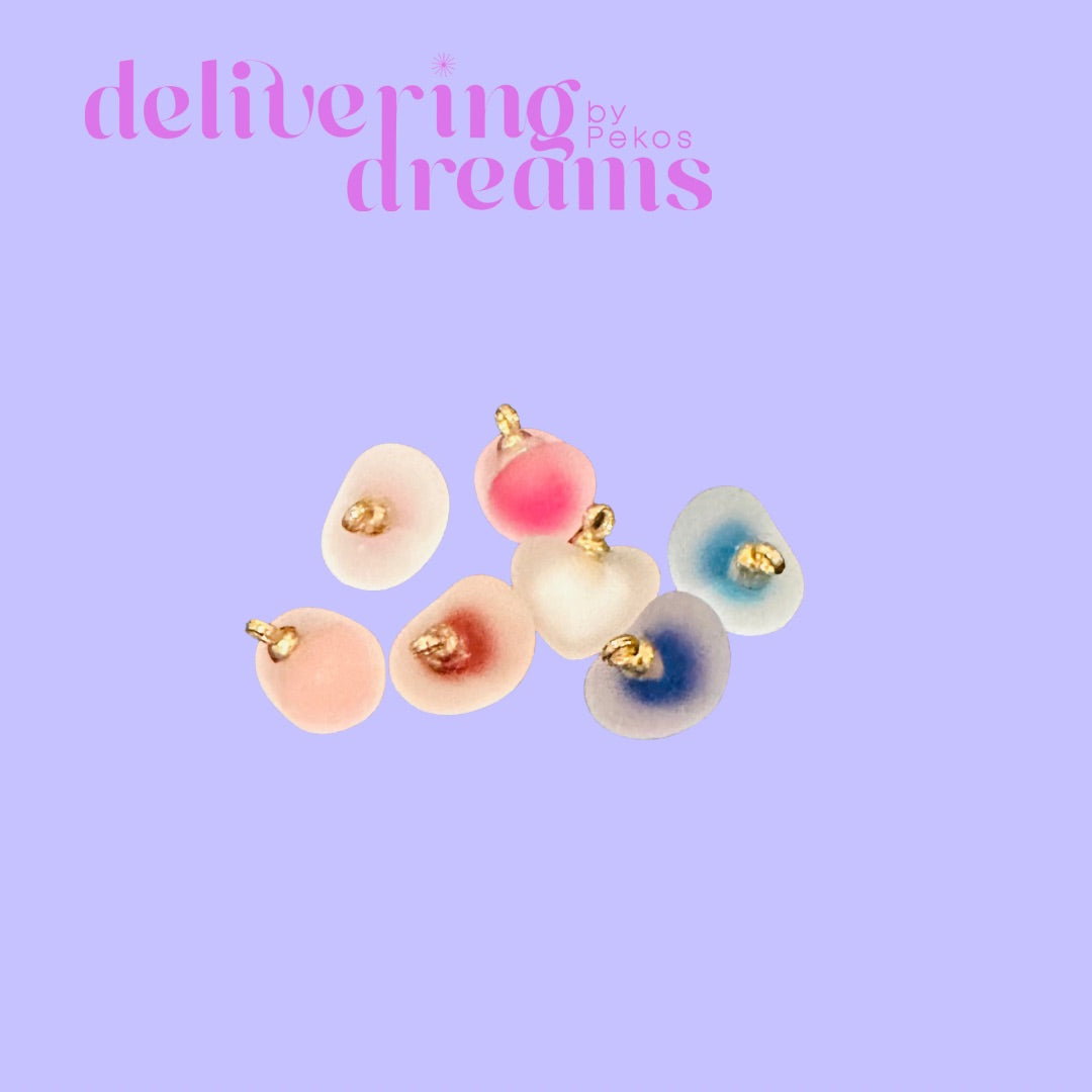 Corazones con colgantes (se envían surtidos) - Paquete de 10