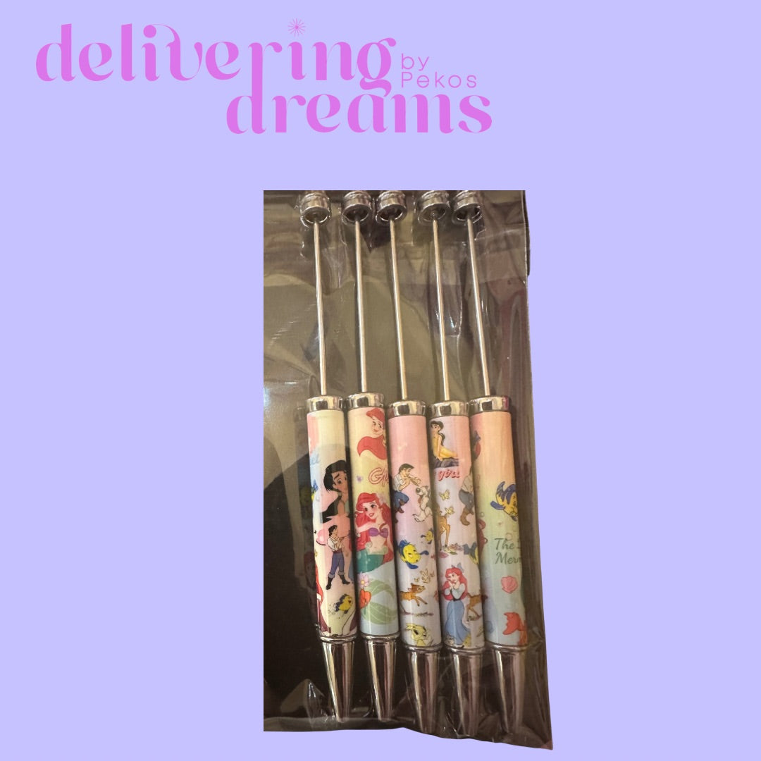Cute Characters Beadable Pens - Escoge entre Ariel y sus amigos o Alicia y sus amigos - Paquete de 5 bolígrafos