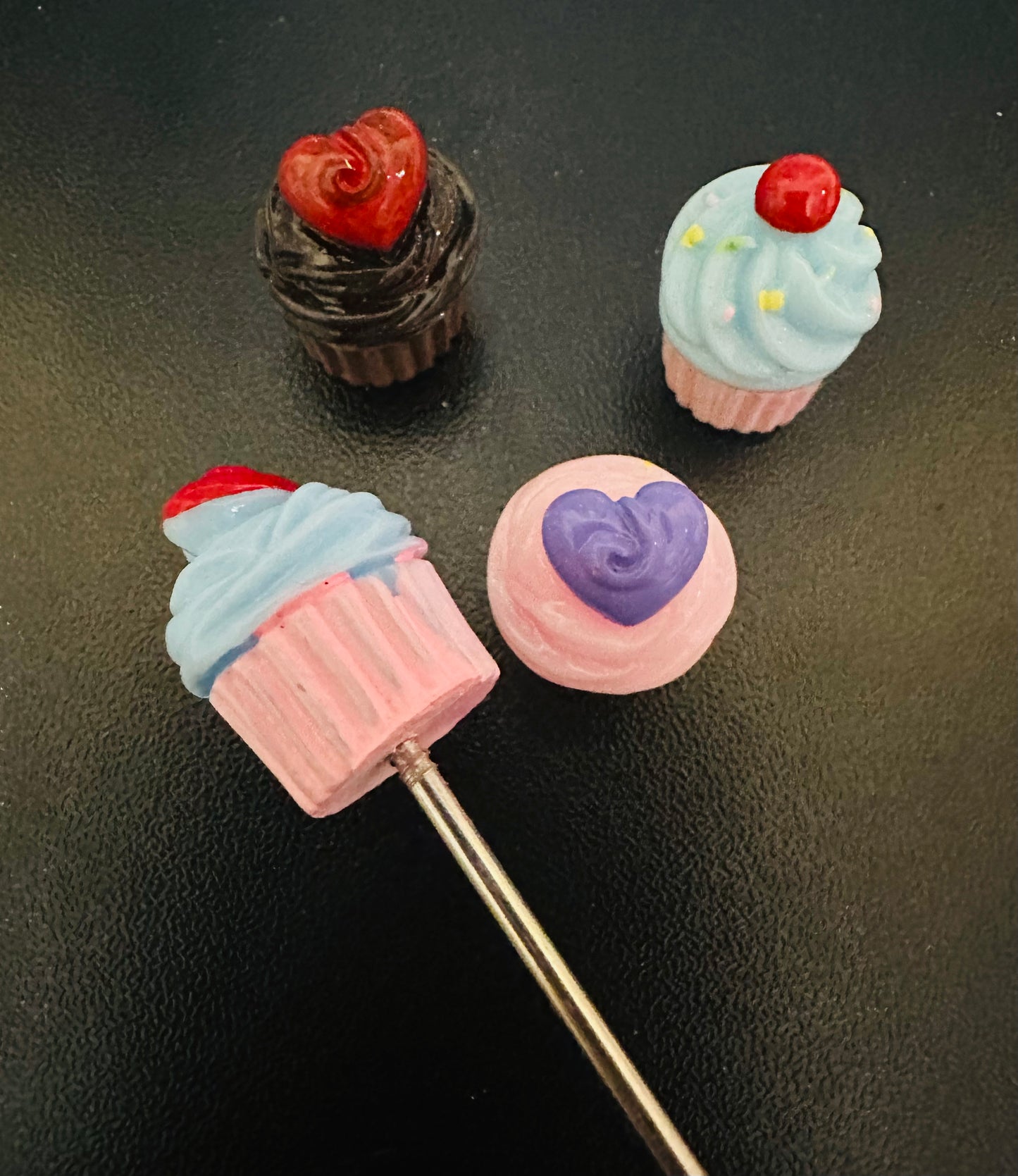 Heart Cupcake 🧁 Pen Topper (mix color)